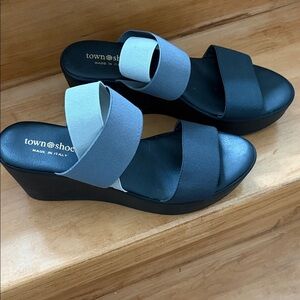 Town shoes wedge sandals made in Italy size 40